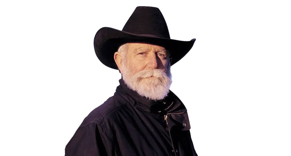 An immersive light installation by James Turrell, in which a room is suffused with a single, shifting colour, dissolving the sense of depth and physical boundaries.