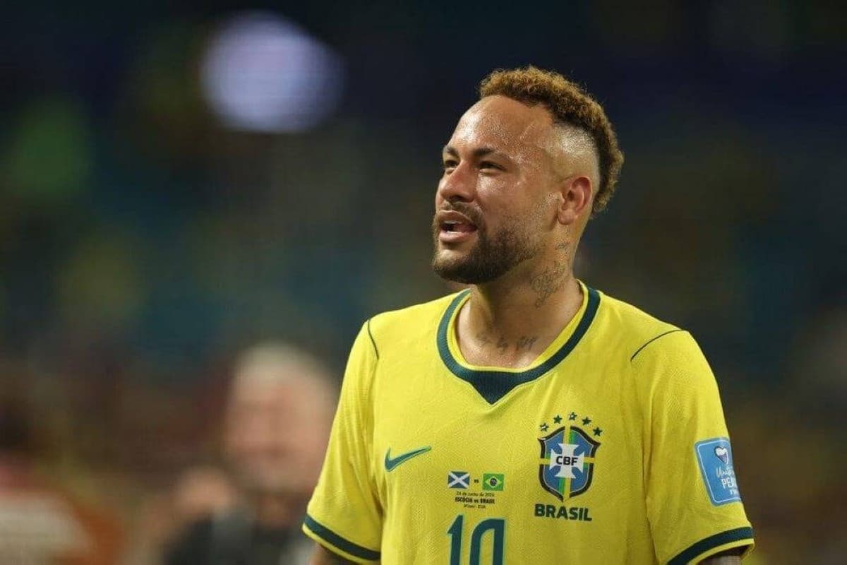 Neymar in action on the football pitch during a competitive match.