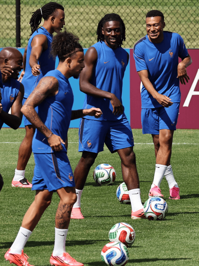 France and Norway players in action during their 2026 World Cup group stage match.
