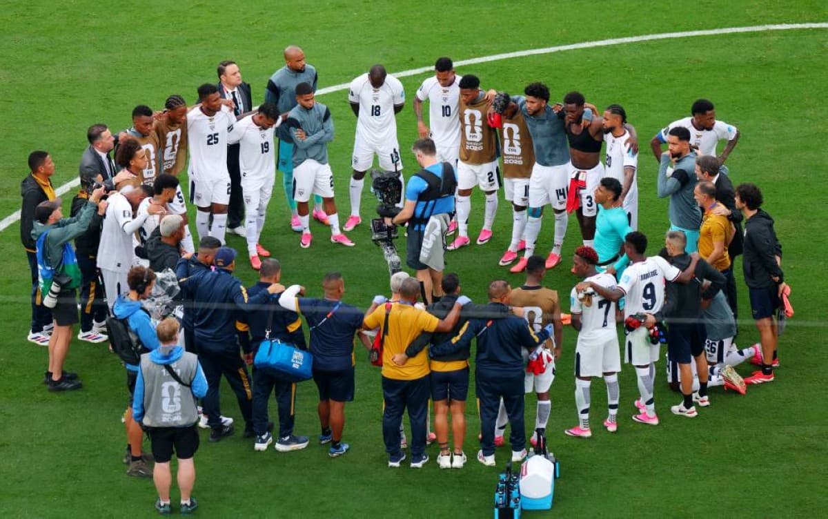Panama players on the pitch during their 2-0 defeat to England at the 2026 FIFA World Cup group stage.