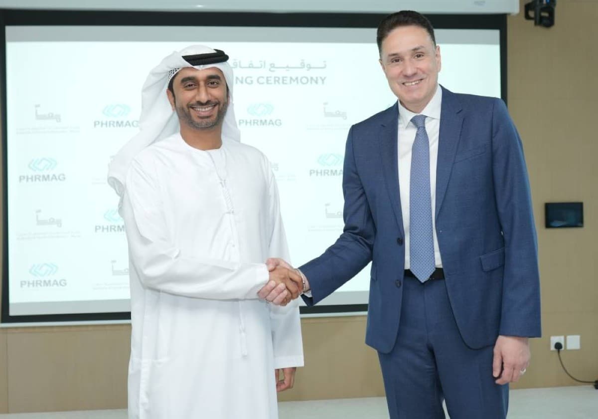 Representatives of Pharmagy and the Community Development Authority – Ma'an signing the strategic cooperation agreement in Abu Dhabi.