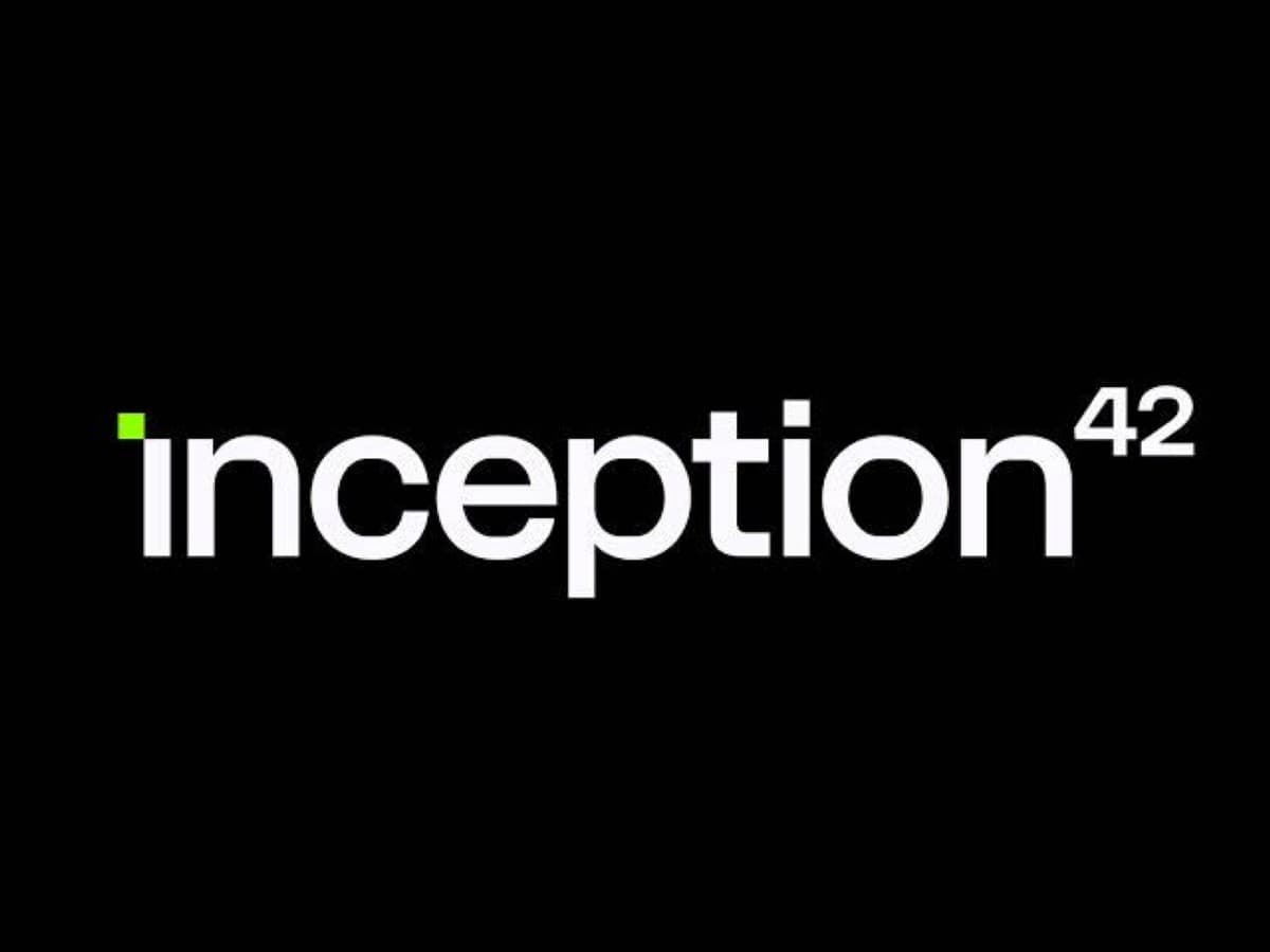 The Inception 42 logo displayed at the launch of the Siraj Arabic-language enterprise AI model.