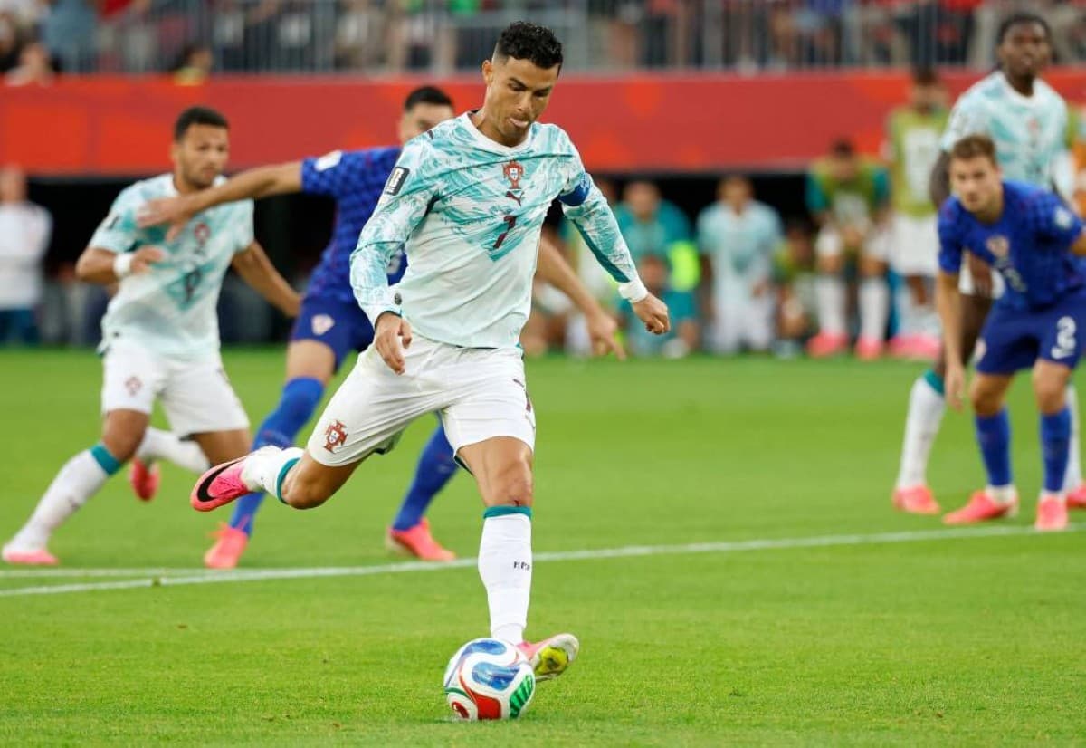 Cristiano Ronaldo prepares to take a penalty kick for Portugal against Croatia in their 2026 World Cup round-of-32 match.