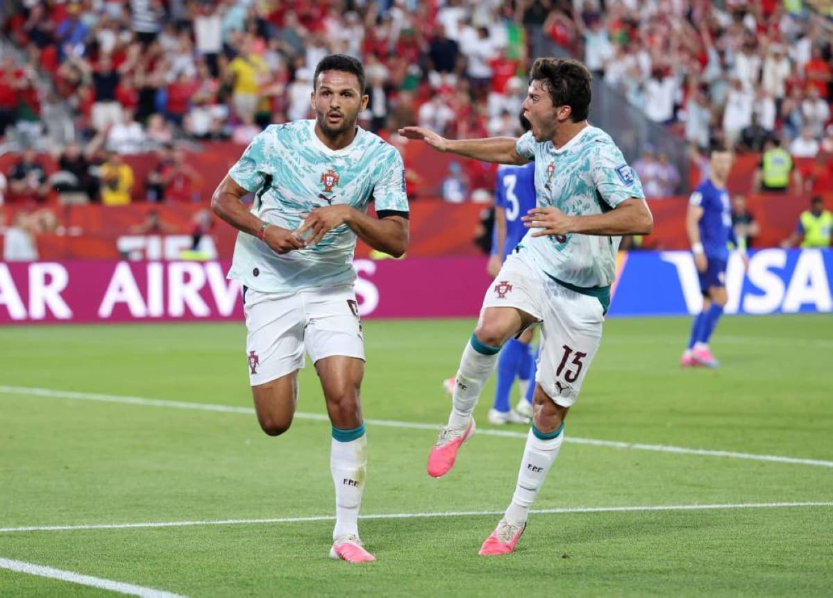 Portugal players celebrate a goal against Croatia during their 2–1 victory in a World Cup 2026 qualifier.