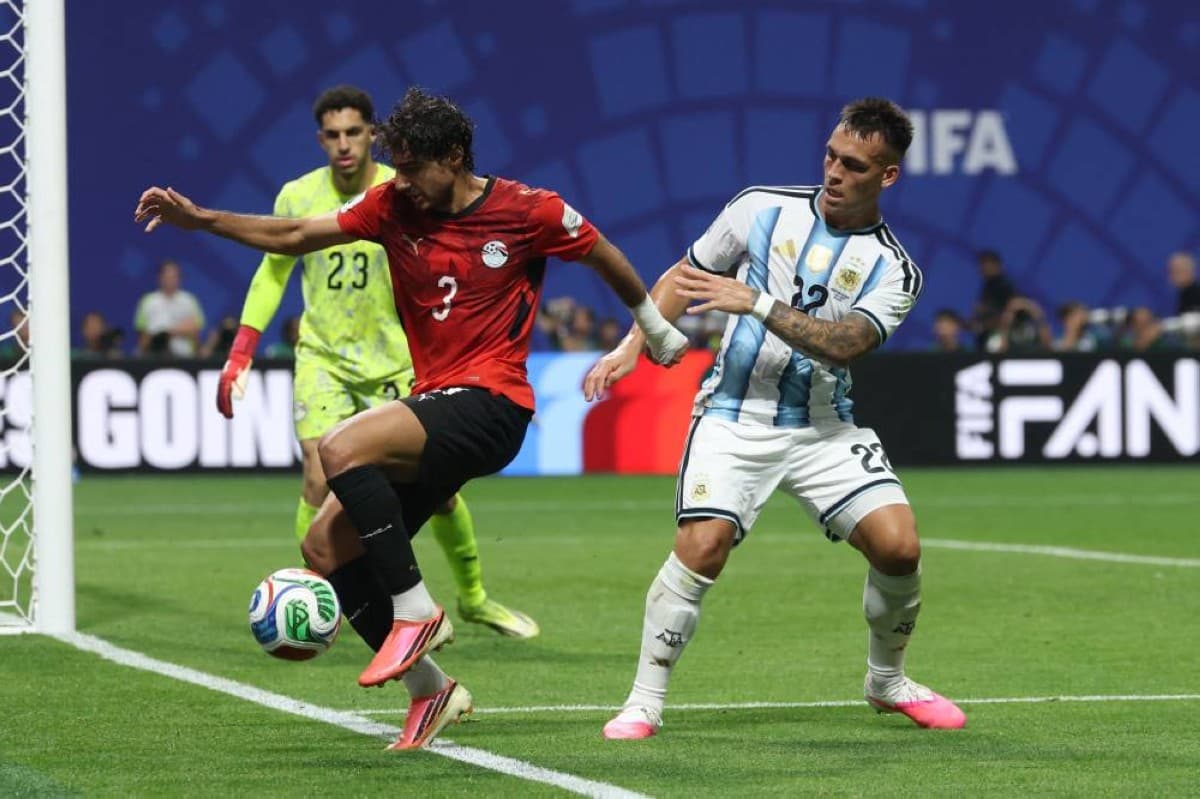 Egypt and Argentina players in action during their dramatic 3-2 World Cup round of 16 match in Atlanta.