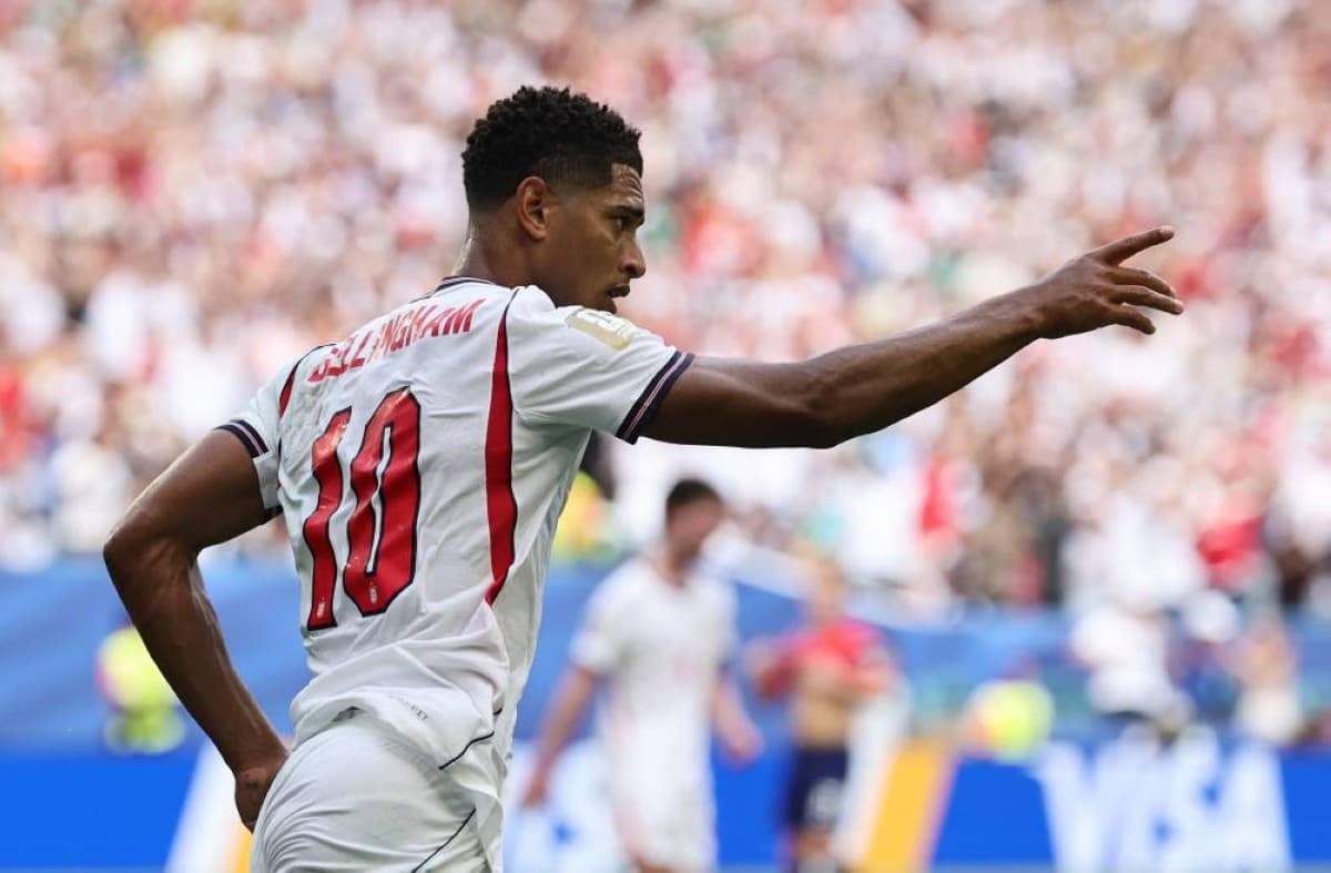 Jude Bellingham celebrates after scoring England's equaliser against Norway in the 2026 World Cup quarter-finals.