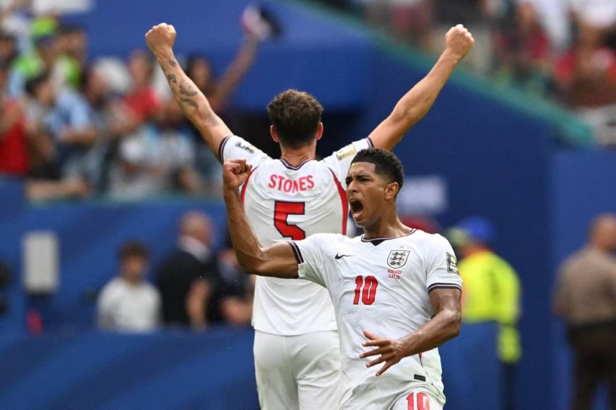Jude Bellingham celebrates his controversial equalising goal for England against Norway in the 2026 World Cup quarter-final.