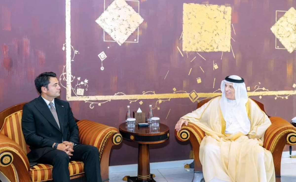 Sheikh Saud bin Saqr Al Qasimi, Ruler of Ras Al Khaimah, meeting with Turkish Consul General Anwar Sheilan at his palace in Saqr bin Mohammed City.
