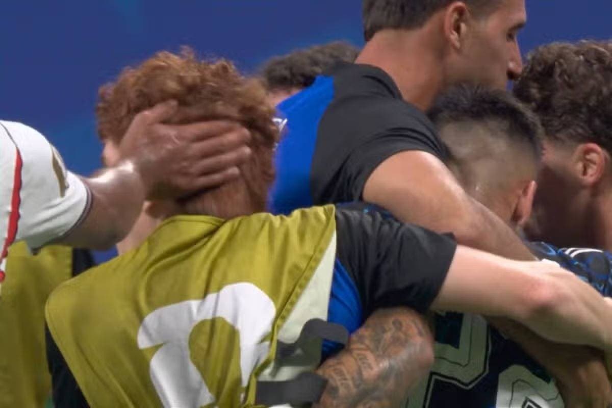 Jude Bellingham in an altercation with Argentina players on the pitch following England's 2-1 defeat in the 2026 World Cup semi-final.