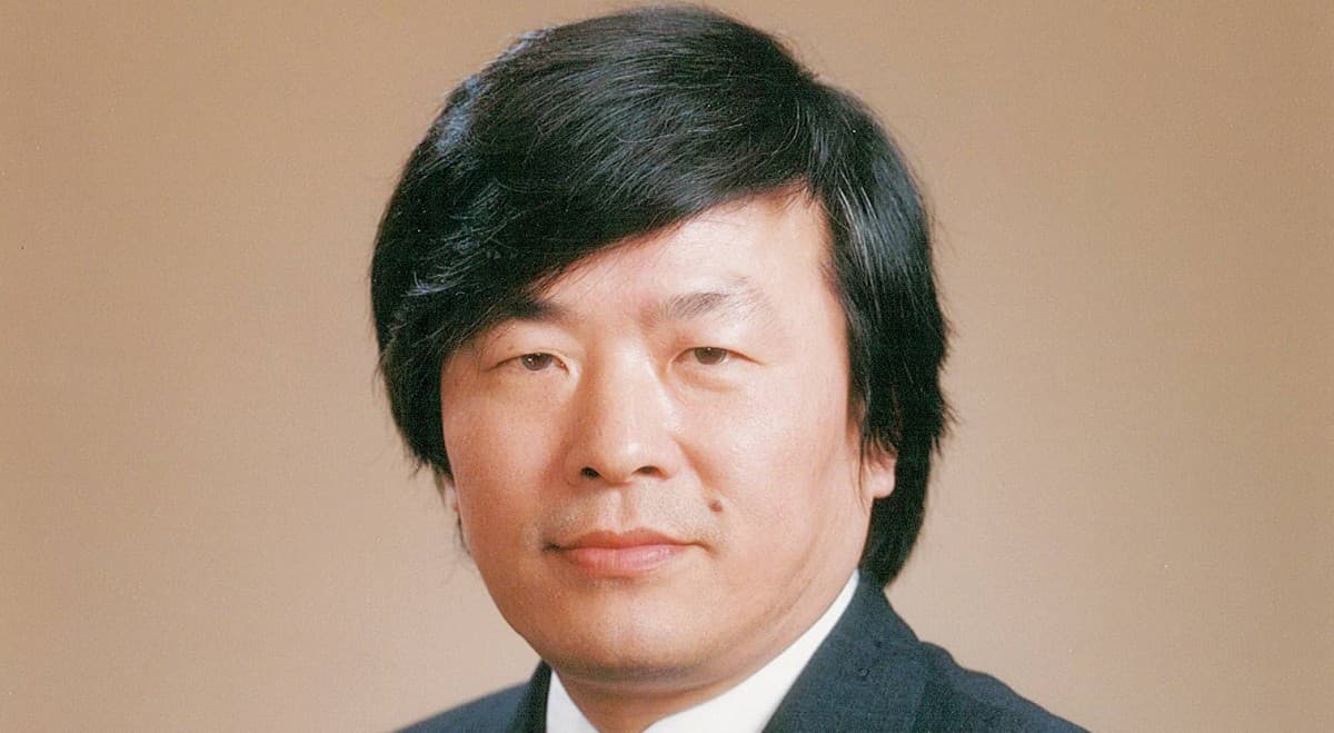 A portrait of Susumu Tonegawa, the first Japanese Nobel Prize in Medicine laureate, who died at the age of 86.