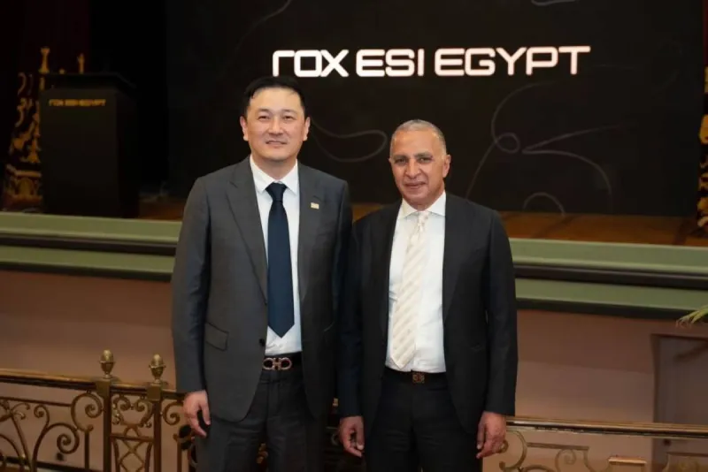 Representatives of ROX Abu Dhabi and Egypt's ESI Group sign the ROX ESI Egypt founding agreement at a ceremony attended by Egyptian government ministers.
