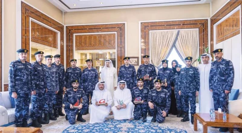 Sheikh Humaid bin Rashid Al Nuaimi receiving a delegation from the Emirates Red Crescent Authority at the Amiri Court in Ajman.