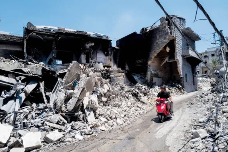 Israeli military aircraft conducting an airstrike over southern Lebanon amid ongoing ceasefire negotiations.