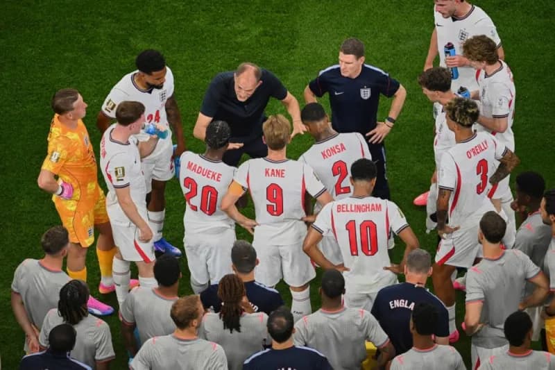 Fans in the stands at Dallas stadium reacting with boos during a FIFA-mandated cooling break in the England versus Croatia World Cup match.