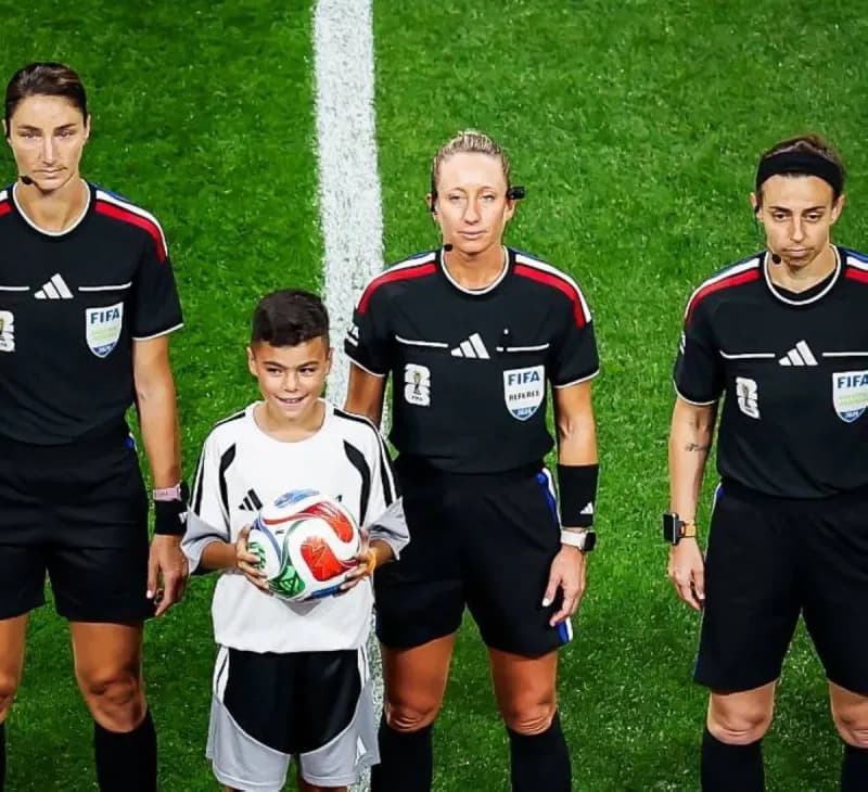 American referee Tori Penso officiated a men's World Cup 2026 group stage match between the Czech Republic and South Africa, becoming the first woman to serve as a centre referee in the tournament's history.