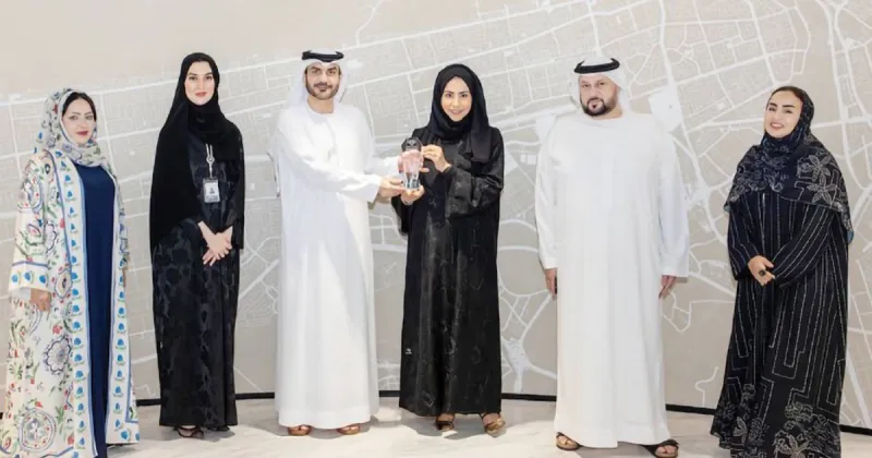 Dubai Municipality representatives receiving the International Excellence Award in the crisis management category.