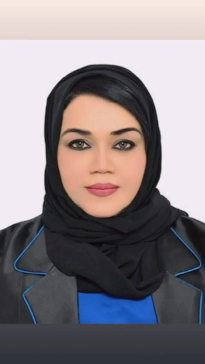 A child using a smartphone or tablet to access social media, illustrating concerns about children's digital safety and the UAE Cabinet's decision to set a minimum age of 15 for social media use.