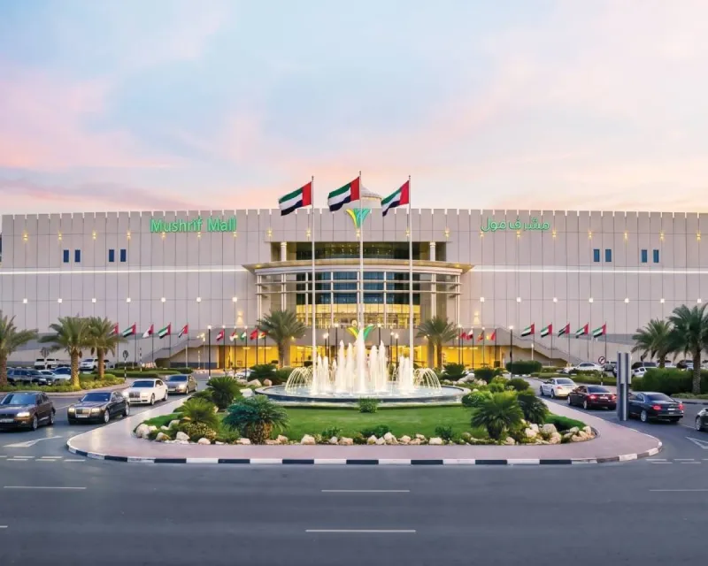 A smart parking system at Mushrif Mall in Abu Dhabi using AI-based licence plate recognition technology.