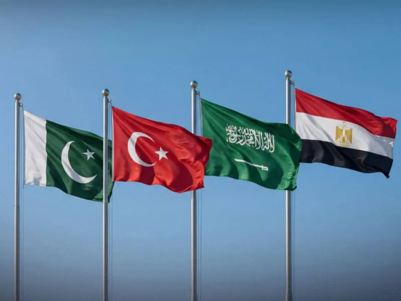 Foreign ministers of Egypt, Saudi Arabia, Turkey and Pakistan pose together following their joint meeting in Cairo to discuss the US-Iran agreement and regional security.