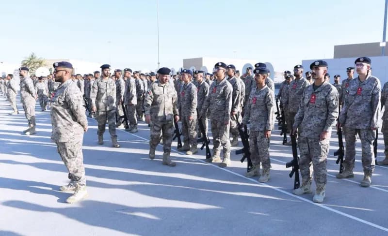 Brigadier General Dr. Rashid Mohammed Bursheid visiting national service conscripts at the Police Rehabilitation Department in Al Ain.