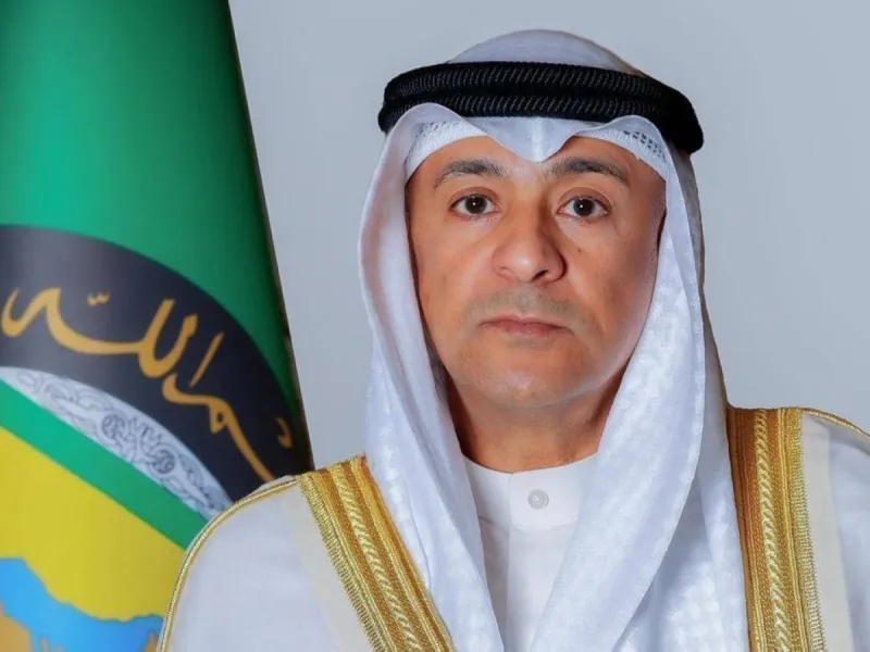 Secretary-General of the Gulf Cooperation Council Jasim Mohammed Al Budaiwi delivering a statement welcoming Oman's maritime evacuation initiative at the Strait of Hormuz.