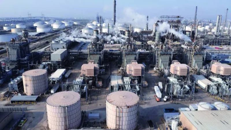 Storage tanks at a US Strategic Petroleum Reserve facility, representing crude oil stockpiles at a more than 40-year low.