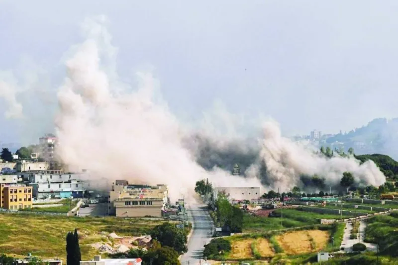 A US military delegation meets with Lebanese army leadership in Beirut to discuss mechanisms for an Israeli withdrawal from a pilot zone in southern Lebanon.
