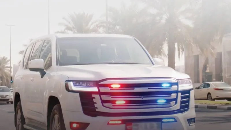 A vehicle fitted with unauthorised emergency warning lights on a public road in Abu Dhabi.