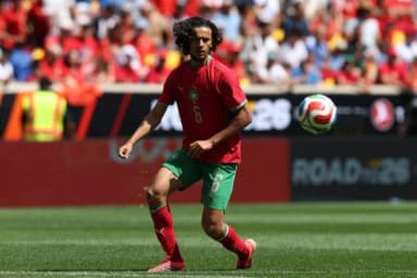 Ayoub Bouaddi in action for Lille during a French league match.