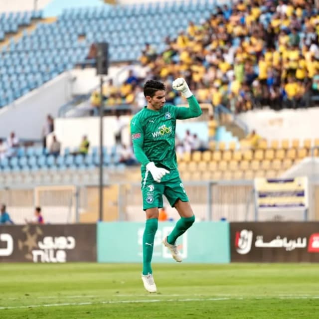Egyptian goalkeeper Sherif Ekramy in his playing kit, marking his official retirement announcement after a 33-year football career.